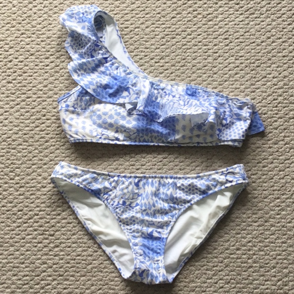 One shoulder ruffled top bikini set size M